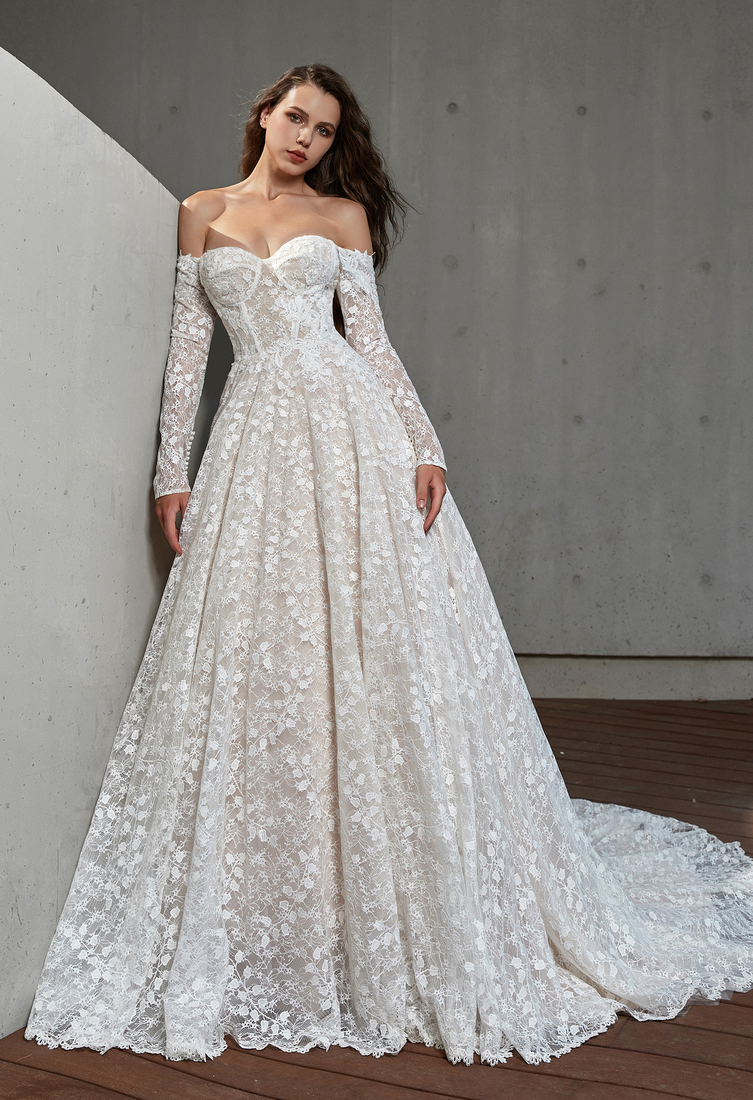Embrace the essence of romance in this breathtaking A-line wedding dress, adorned with delicate lace and a sweetheart ne